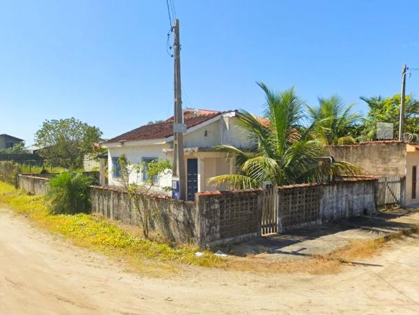 Casa sobre terreno com área de 494,00m² | 400m da praia | Itanhaém, SP