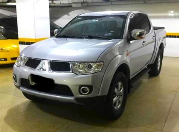 L200 TRITON 3.2 D - 2012/2013 - BLINDADA