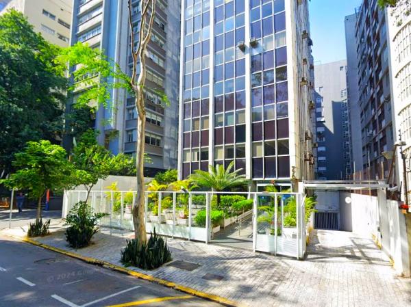 Lote único com os dois conjuntos 9-A e 9-B somando 178m² úteis